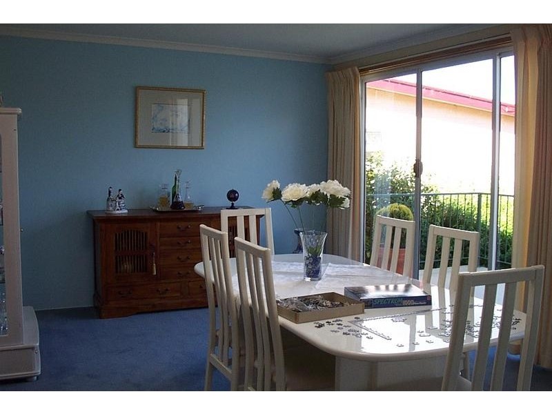 24 East Parade, Deloraine TAS 7304