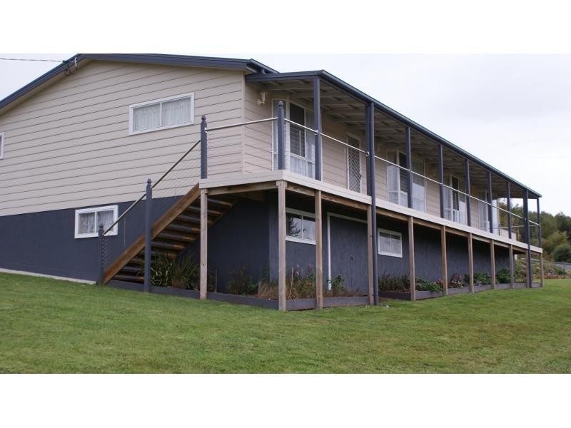 32 Lansdowne Place, Deloraine TAS 7304