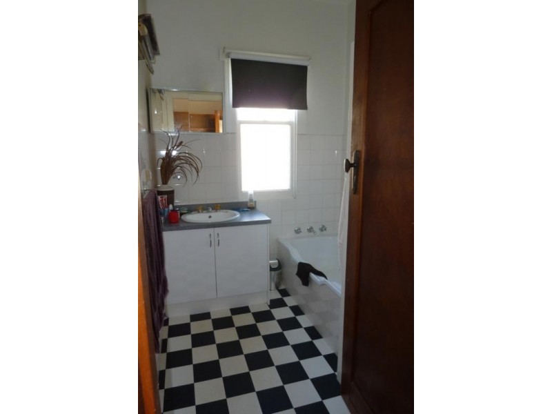 132 Emu Bay Road, Deloraine TAS 7304