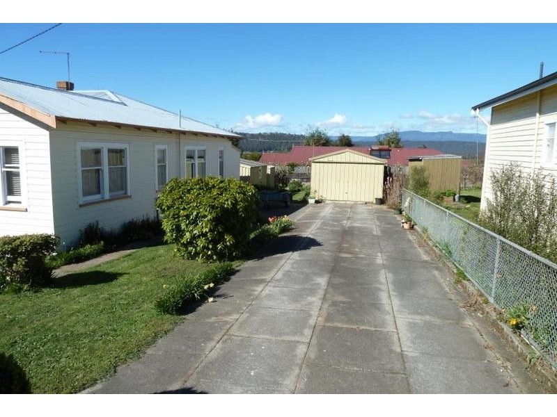 132 Emu Bay Road, Deloraine TAS 7304