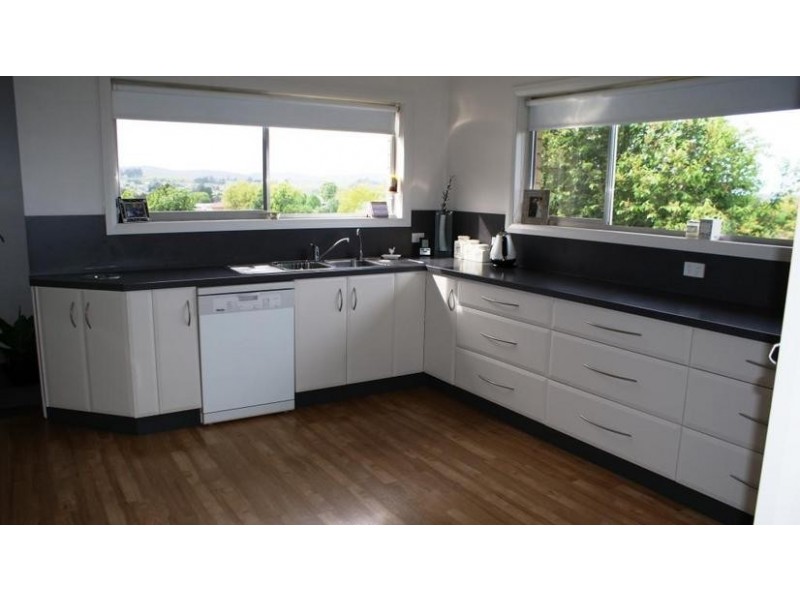 31 Gay Street, Deloraine TAS 7304