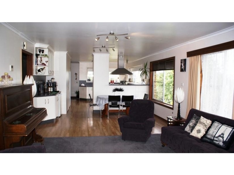 31 Gay Street, Deloraine TAS 7304