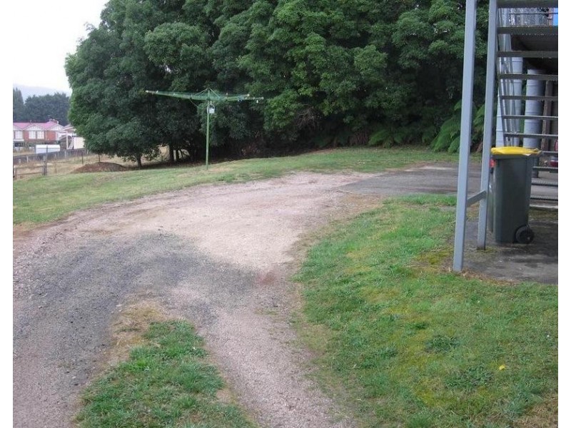 2/90 Emu Bay Road, Deloraine TAS 7304