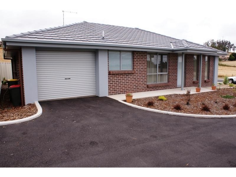 1/80 West Church Street, Deloraine TAS 7304