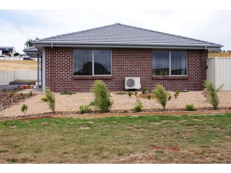 1/80 West Church Street, Deloraine TAS 7304