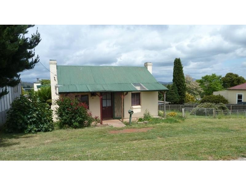 23 East Church Street, Deloraine TAS 7304
