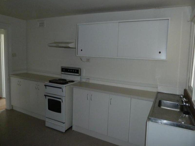 2/90 Emu Bay Road, Deloraine TAS 7304