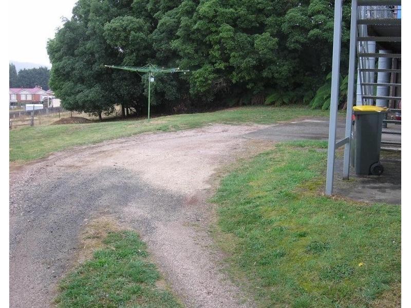 2/90 Emu Bay Road, Deloraine TAS 7304