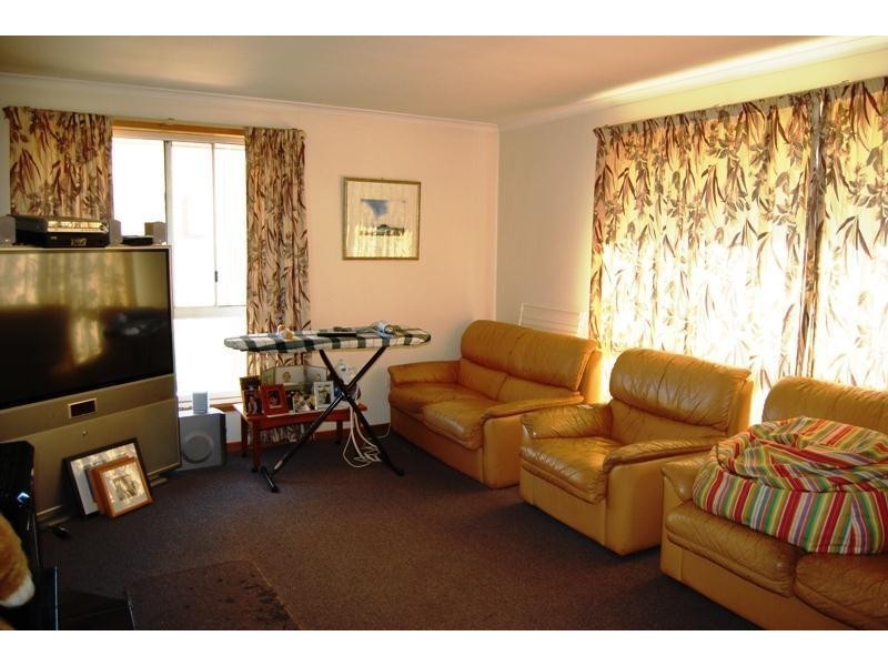 18 Winter Street, Deloraine TAS 7304