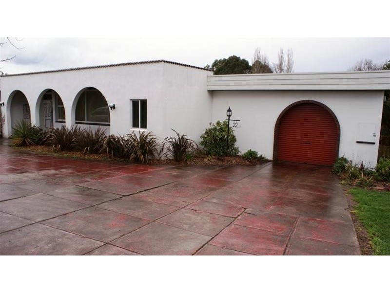 22 East Westbury Place, Deloraine TAS 7304