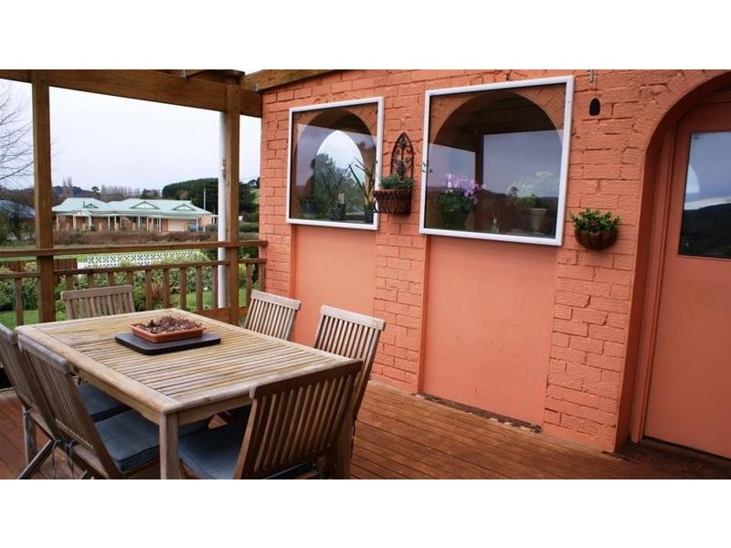 22 East Westbury Place, Deloraine TAS 7304
