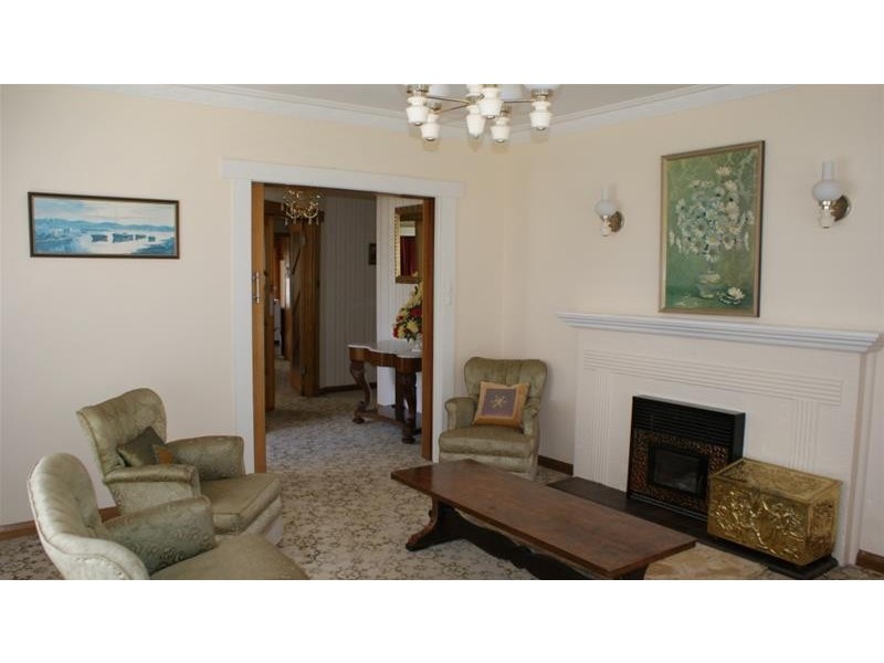 20 East Barrack Street, Deloraine TAS 7304