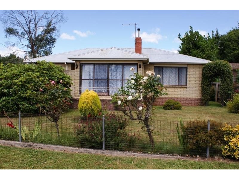 13 Grigg Street, Deloraine TAS 7304