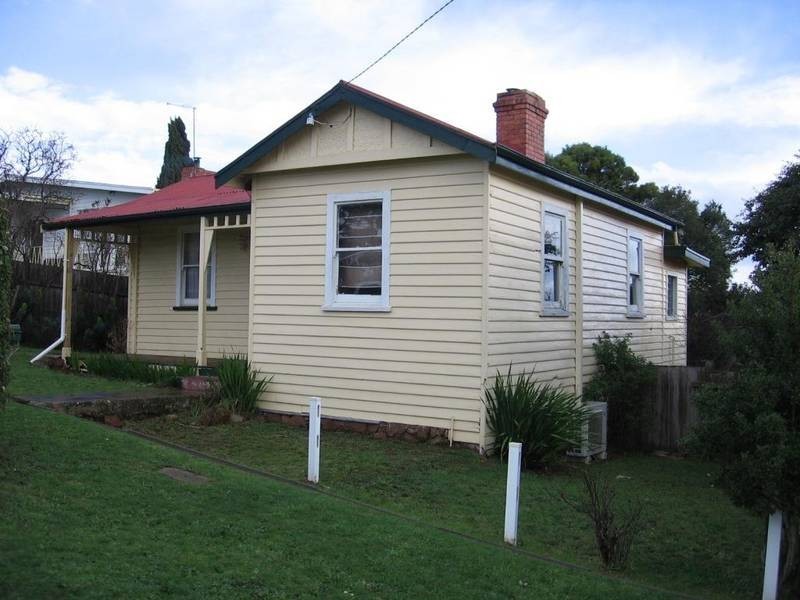 17 East Church Street, Deloraine TAS 7304