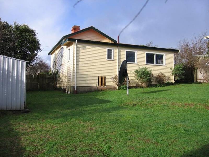 17 East Church Street, Deloraine TAS 7304