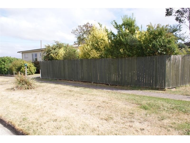 143 Emu Bay Road, Deloraine TAS 7304