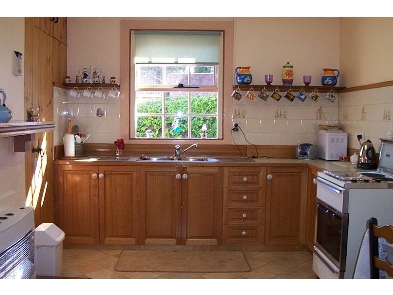 24 East Parade, Deloraine TAS 7304