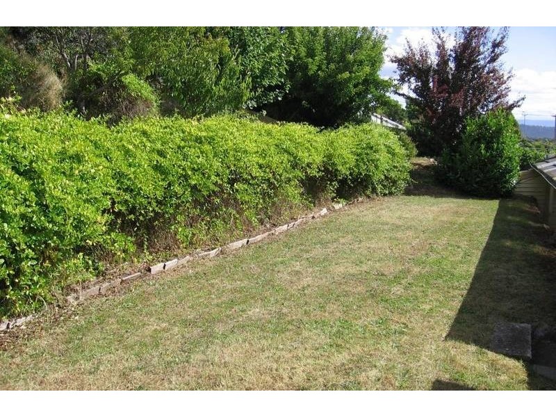 24 East Parade, Deloraine TAS 7304