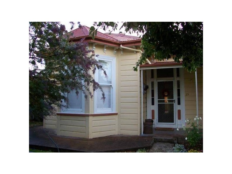 23 East Westbury Place, Deloraine TAS 7304