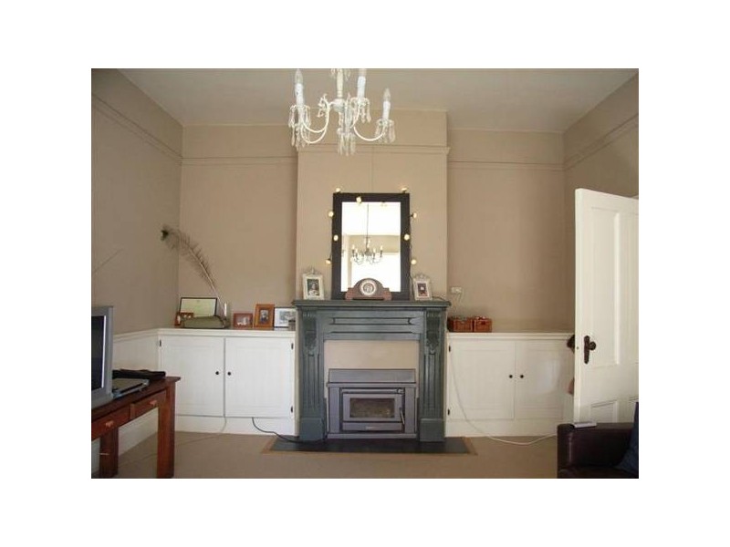 23 East Westbury Place, Deloraine TAS 7304