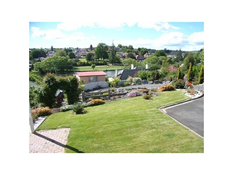 2 East Church Street, Deloraine TAS 7304