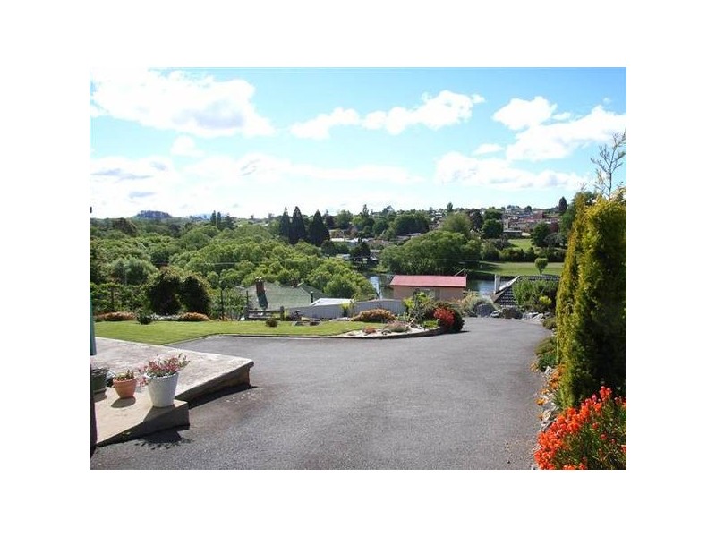 2 East Church Street, Deloraine TAS 7304