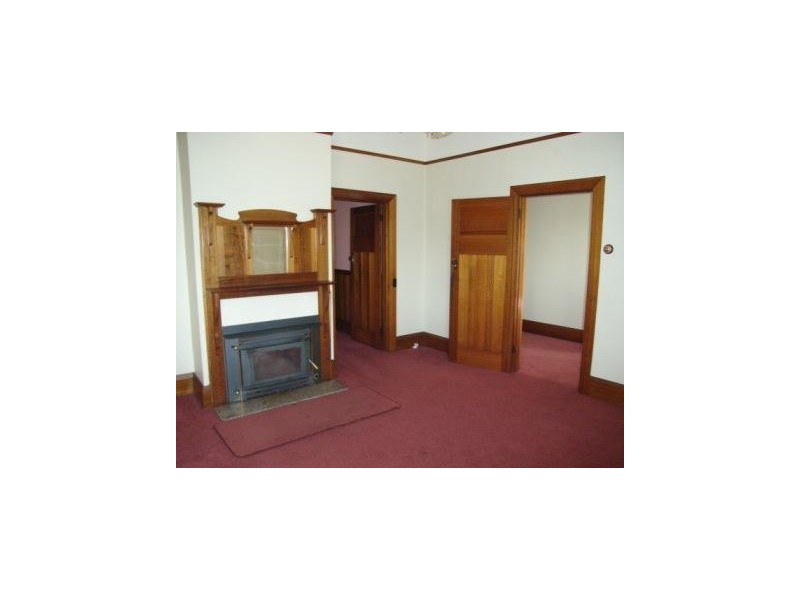 24 West Barrack Street, Deloraine TAS 7304