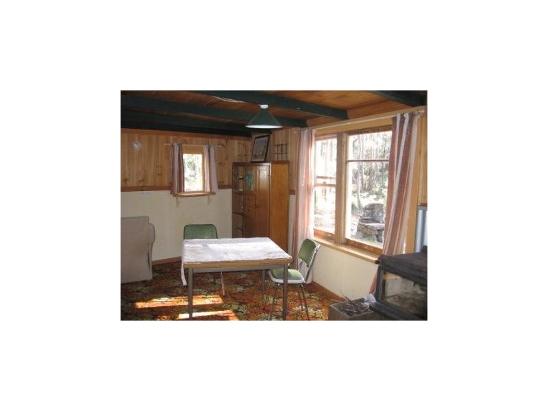 500 Larcombes Road, Reedy Marsh TAS 7304