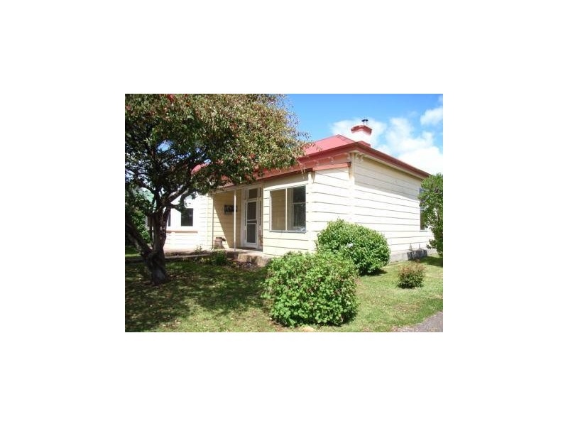 23 East Westbury Place, Deloraine TAS 7304
