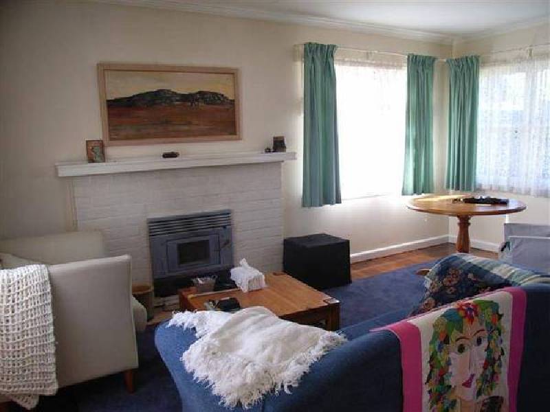 69 West Goderich Street, Deloraine TAS 7304