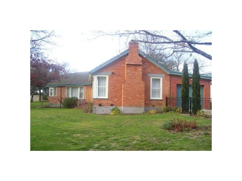 1 Lonsdale Promenade, Westbury TAS 7303