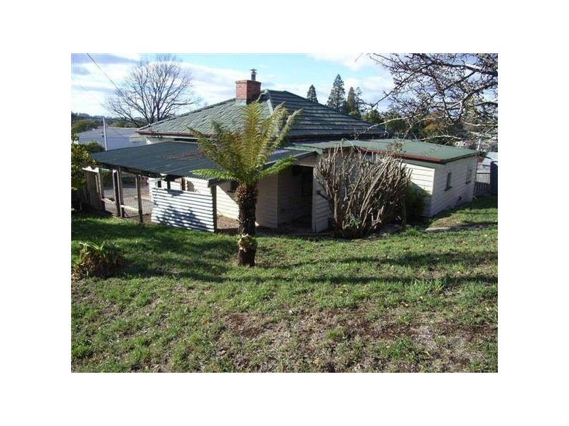 16 West Barrack Street, Deloraine TAS 7304