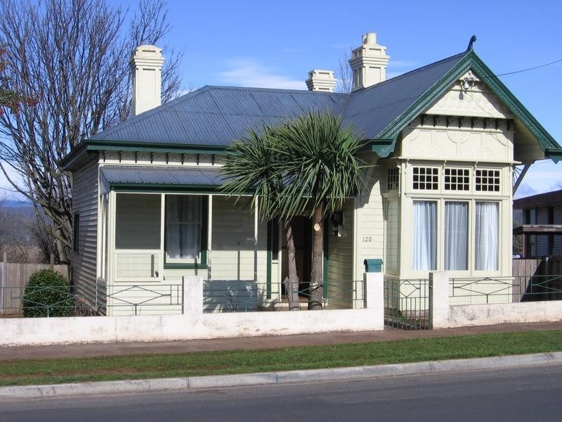 120 Emu Bay Road, Deloraine TAS 7304