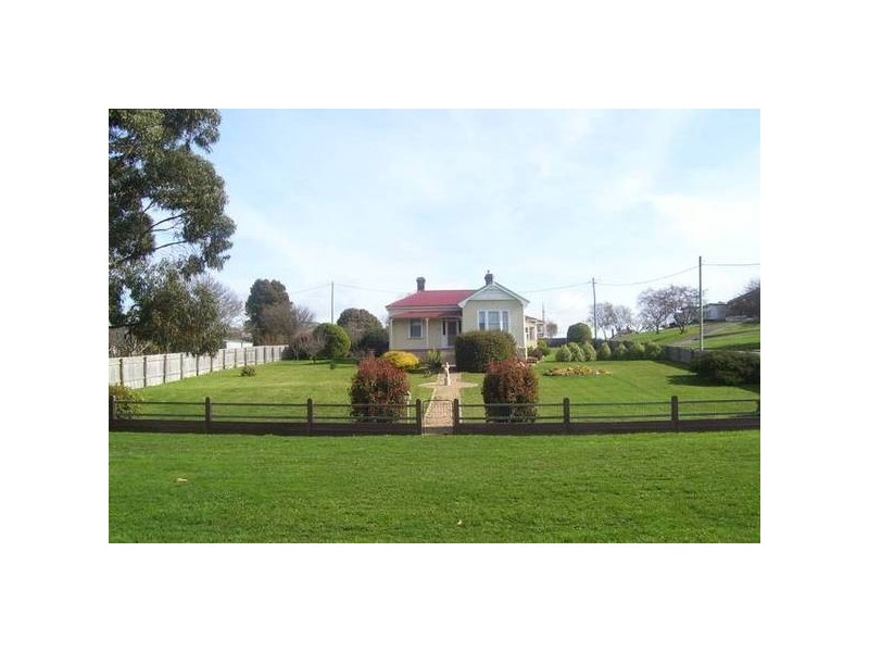 46 West Church Street, Deloraine TAS 7304
