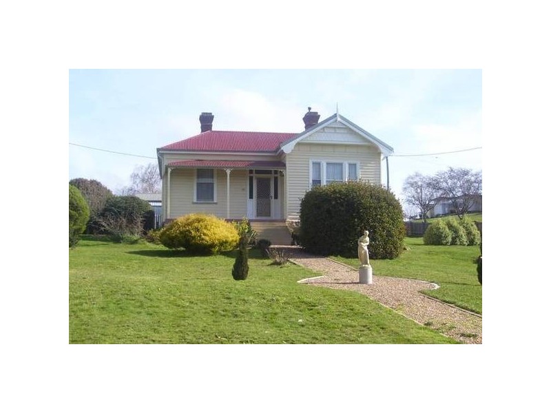 46 West Church Street, Deloraine TAS 7304