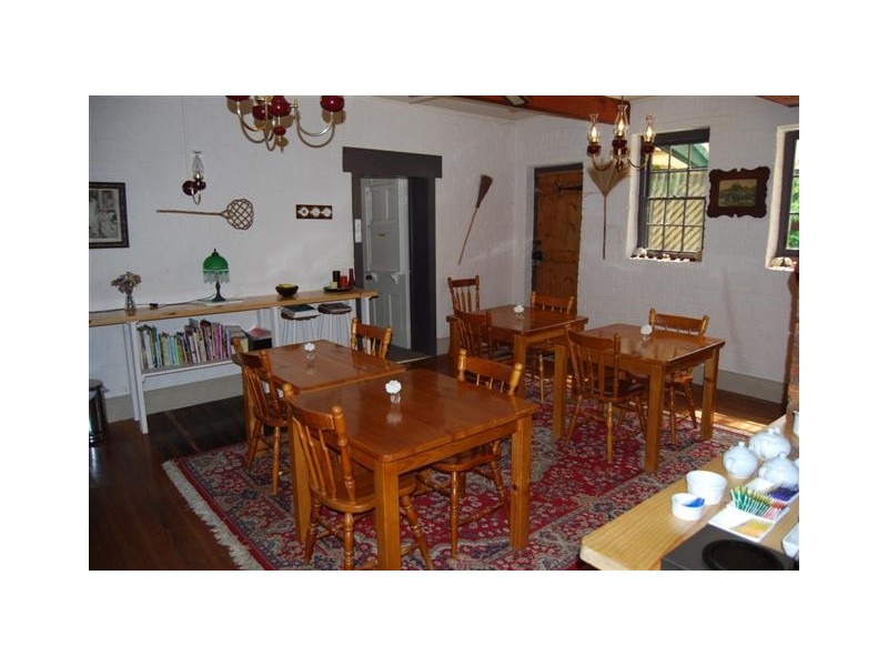 19 West Parade, Deloraine TAS 7304