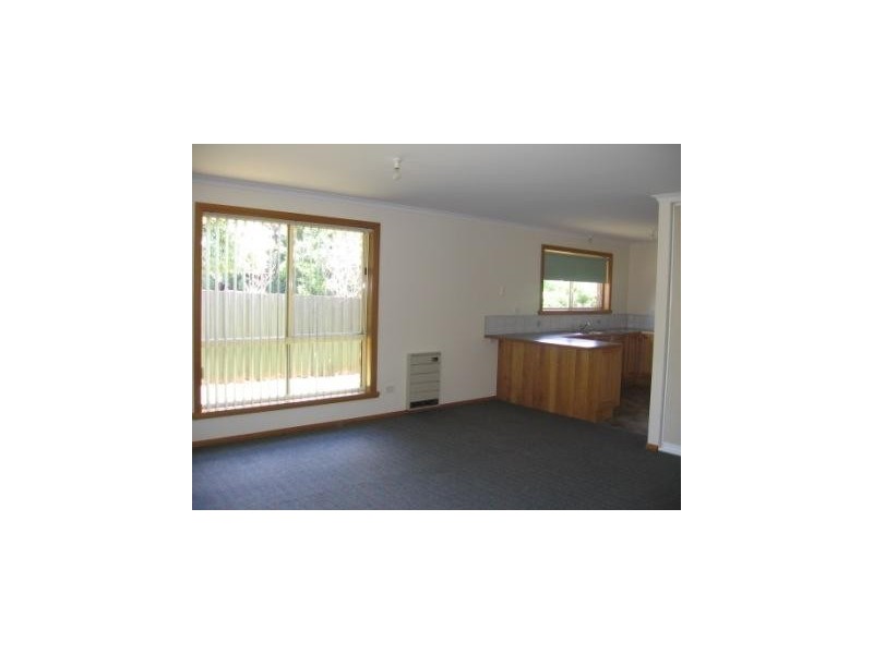2/41 West Church Street, Deloraine TAS 7304