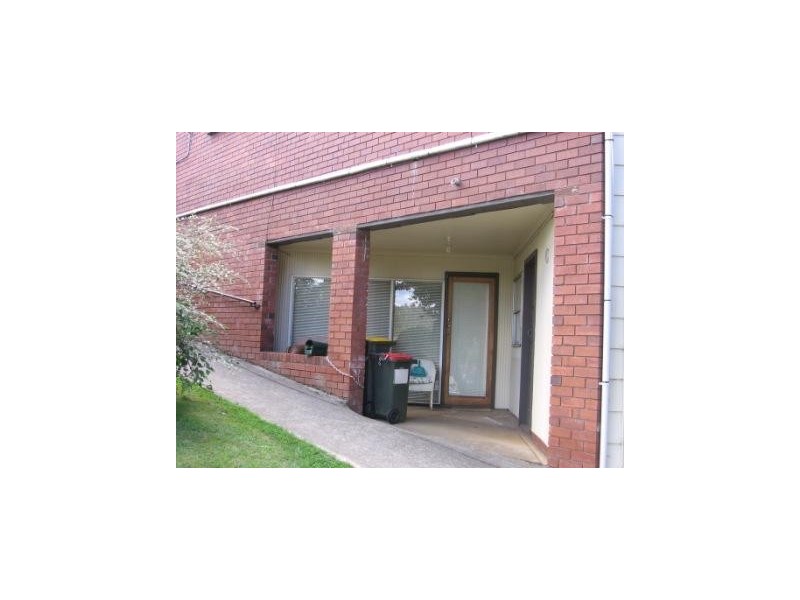 2/9 West Church Street, Deloraine TAS 7304