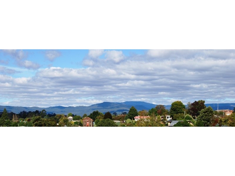 16 Beefeater Street, Deloraine TAS 7304