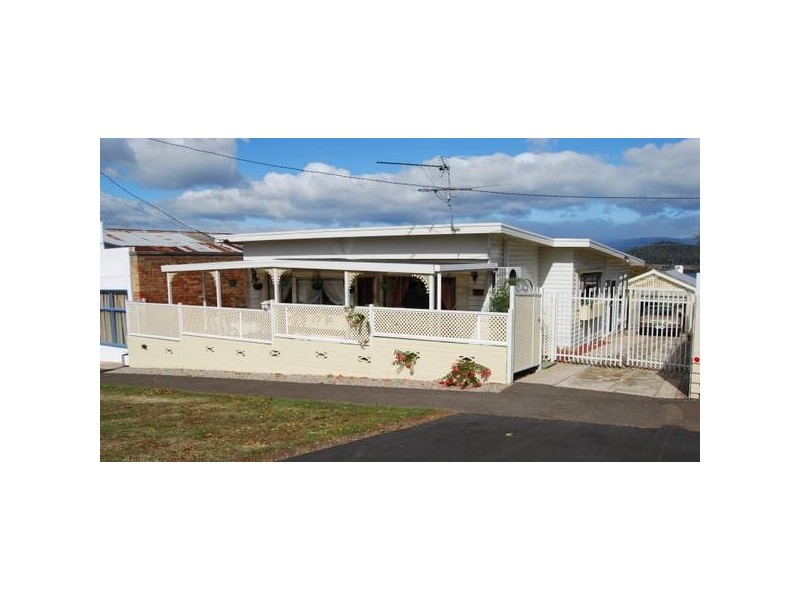 52 West Goderich Street, Deloraine TAS 7304