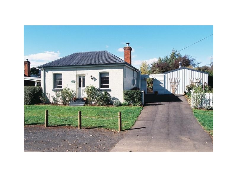 19 Adelaide Street, Westbury TAS 7303