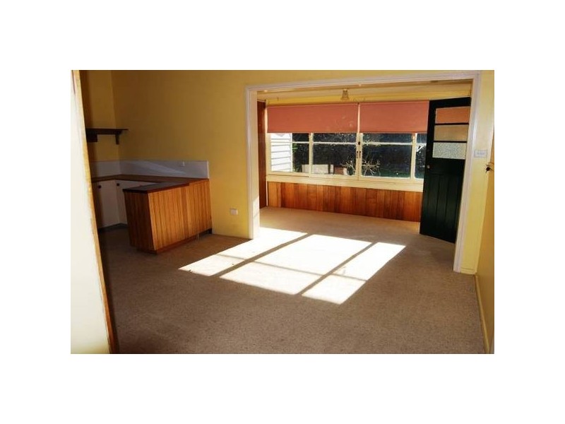5664 Bass Highway, Deloraine TAS 7304