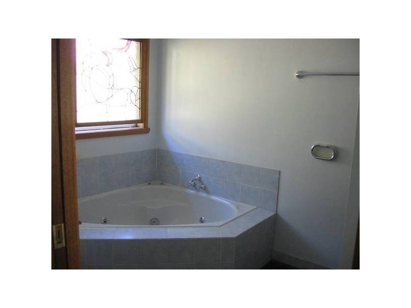 5862 Bass Highway, Elizabeth Town TAS 7304