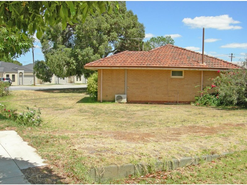 37 Forrest Road, Armadale WA 6112