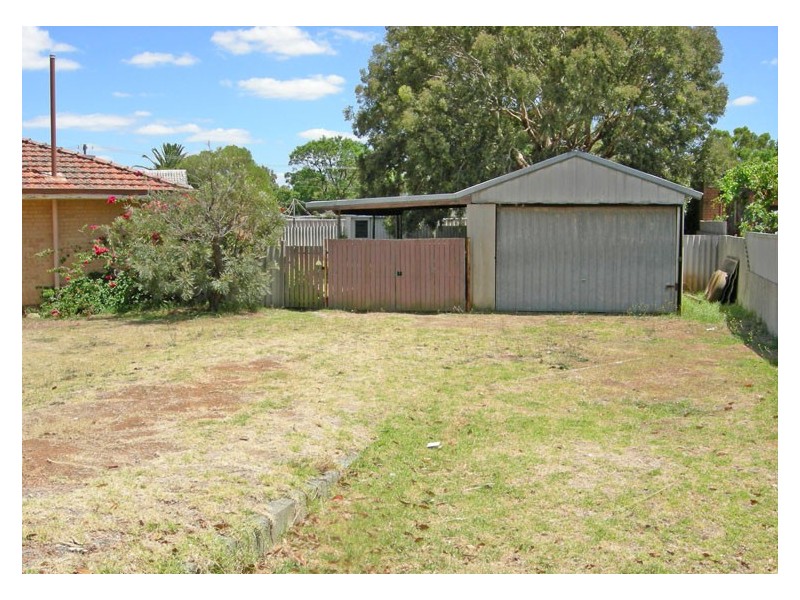 37 Forrest Road, Armadale WA 6112