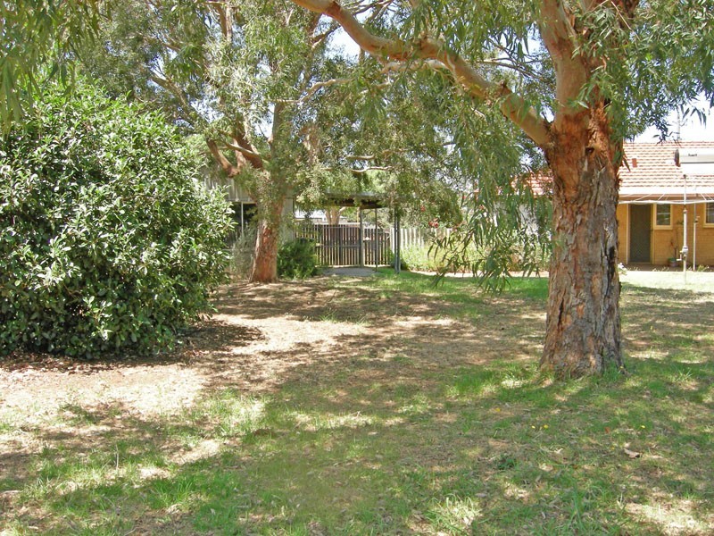 37 Forrest Road, Armadale WA 6112