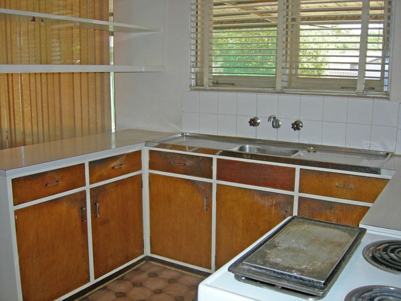 37 Forrest Road, Armadale WA 6112