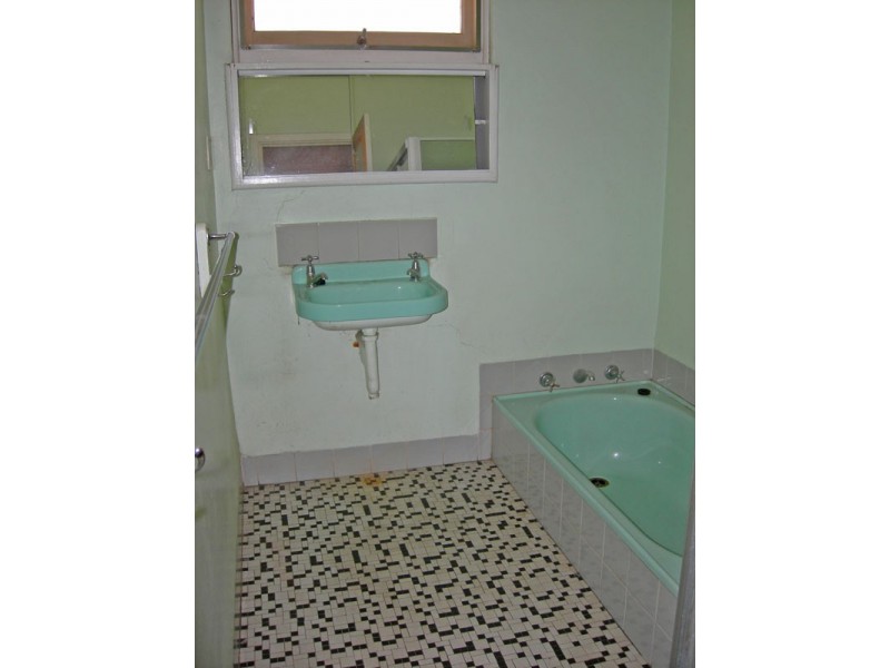 37 Forrest Road, Armadale WA 6112