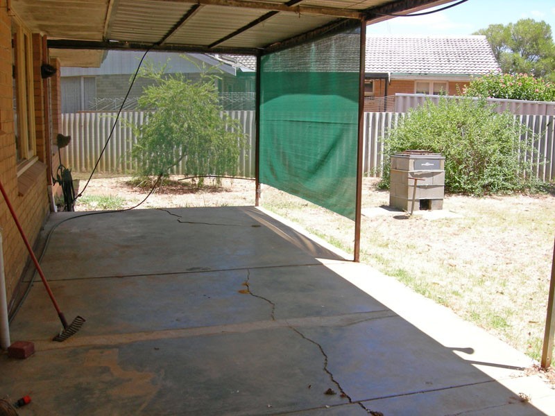 37 Forrest Road, Armadale WA 6112