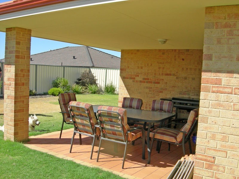 29 Glenfin Road, Seville Grove WA 6112